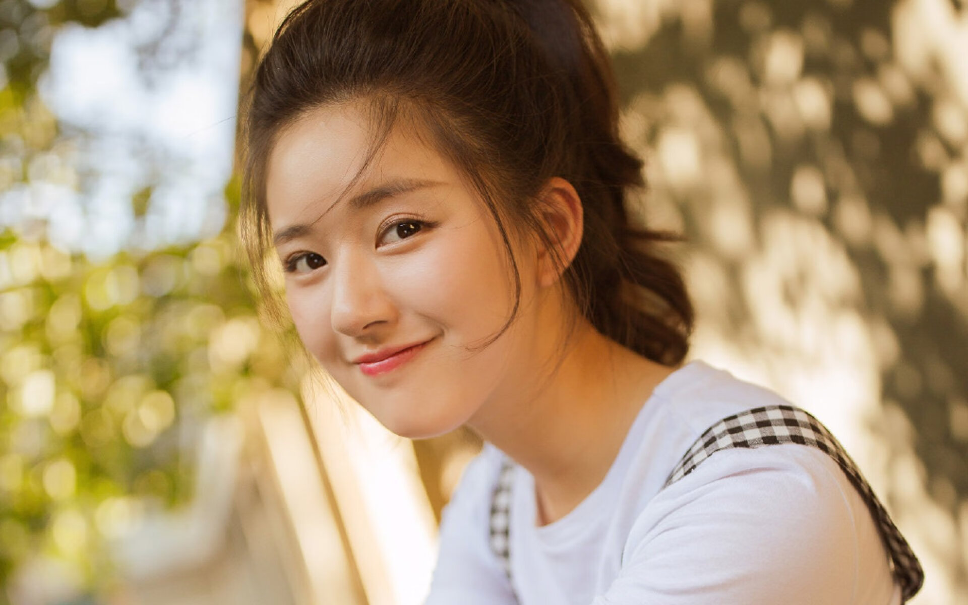 皇马后卫状态回升,防线整体表现稳定,皇马后卫历史后卫