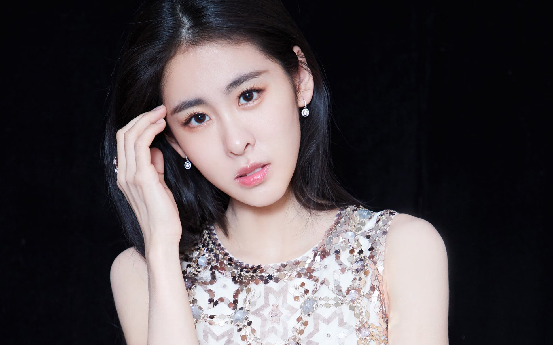 逆转滑雪选手完成逆袭夺冠，逆转滑雪选手完成逆袭夺冠任务