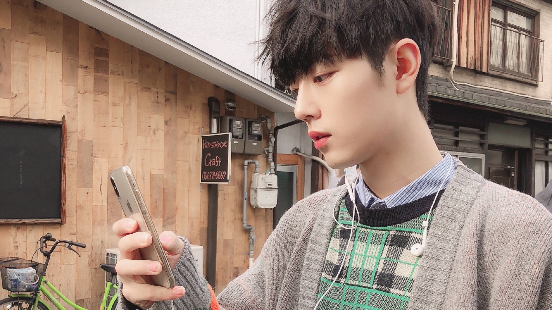 开云·Kaiyun网页版-法甲豪门拼杀：战术变化带来意料之外的结局，德甲豪门足球俱乐部